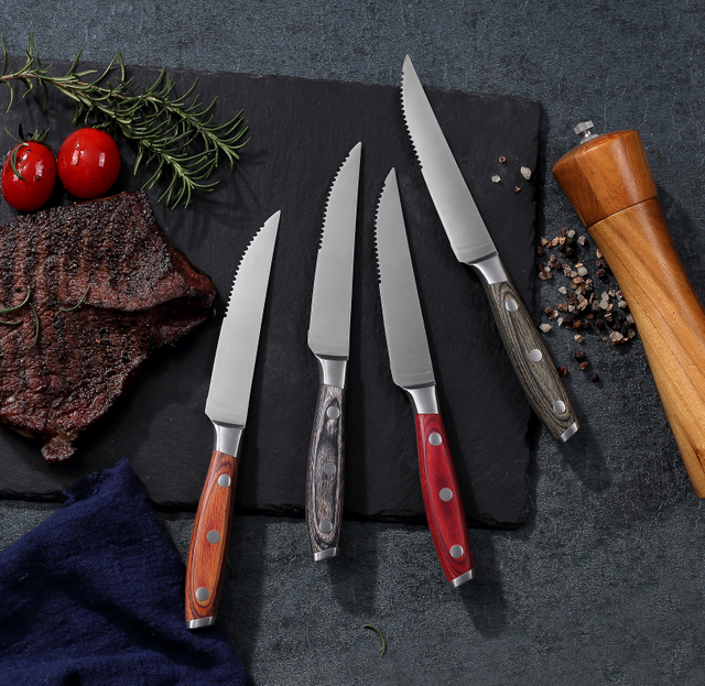 Štýlové ergonomické nože na steaky|Drevené zrná, polozúbkované čepele na presné rezy